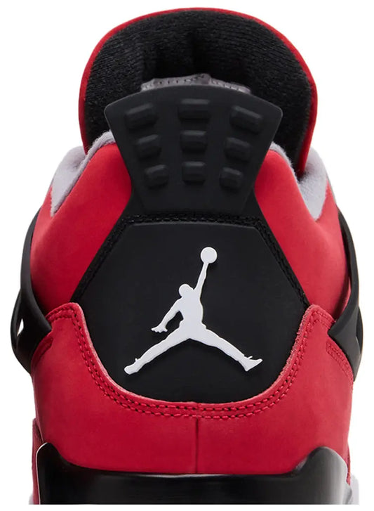 Air Jordan 4 Retro 'Toro Bravo' 2026