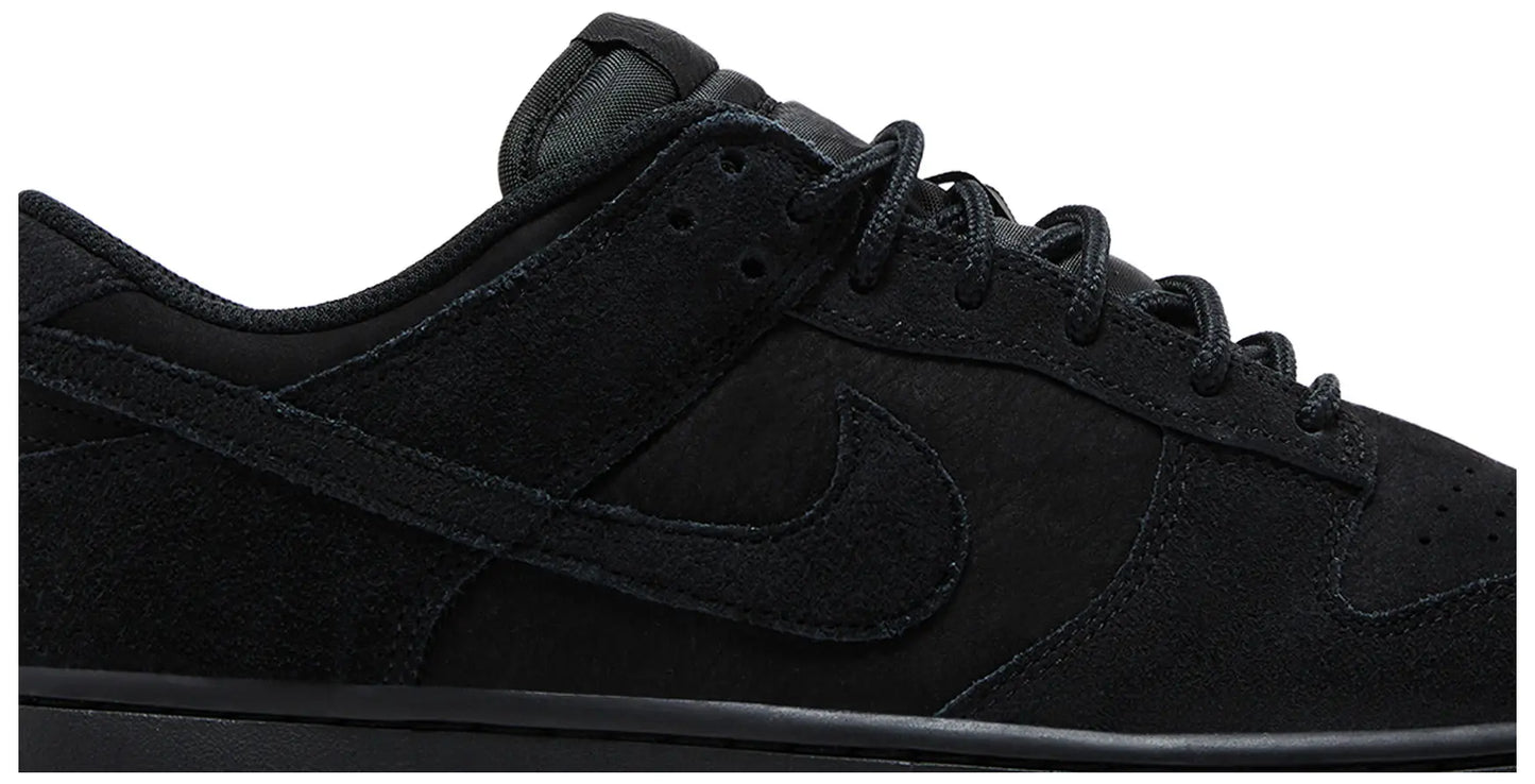 Nike Dunk Low SE 'Triple Black'