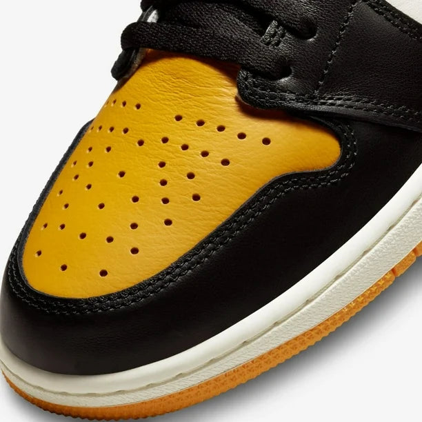 Air Jordan 1 Retro High OG Yellow Toe