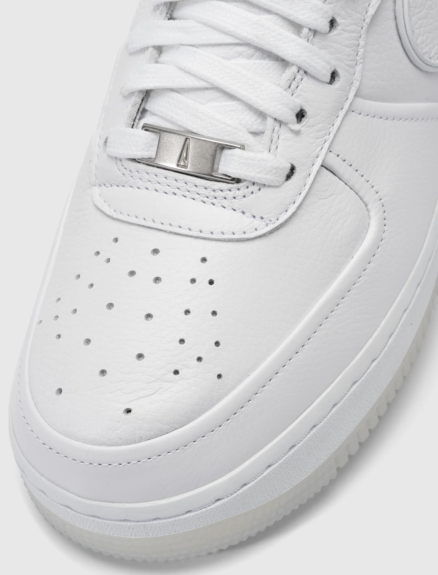 Nike Air Force 1 x A Ma Maniere "Triple White" | PREVENTA 2025