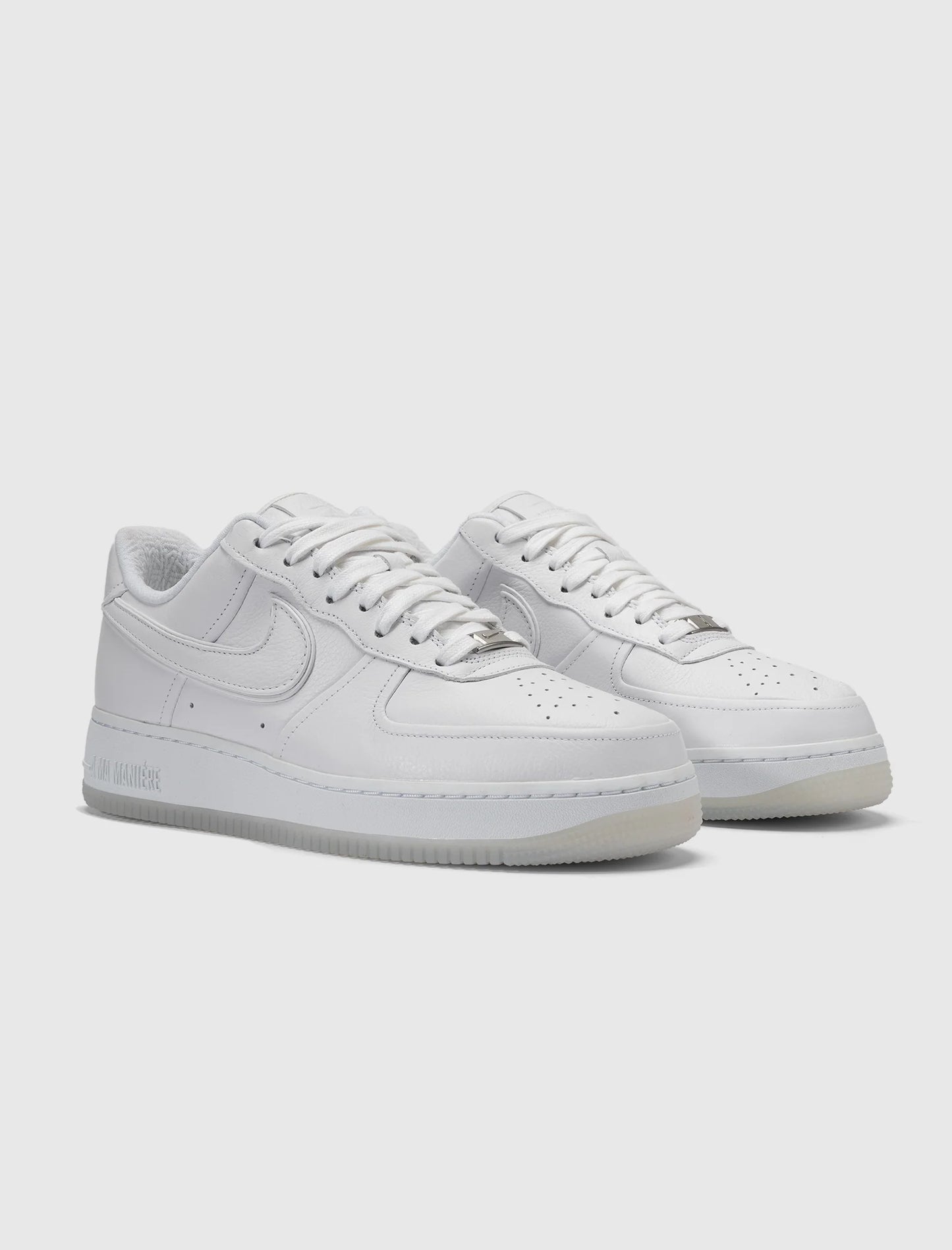 Nike Air Force 1 x A Ma Maniere "Triple White" | PREVENTA 2025