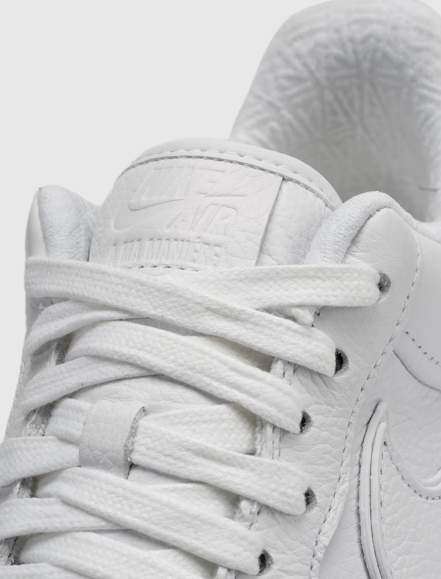 Nike Air Force 1 x A Ma Maniere "Triple White" | PREVENTA 2025