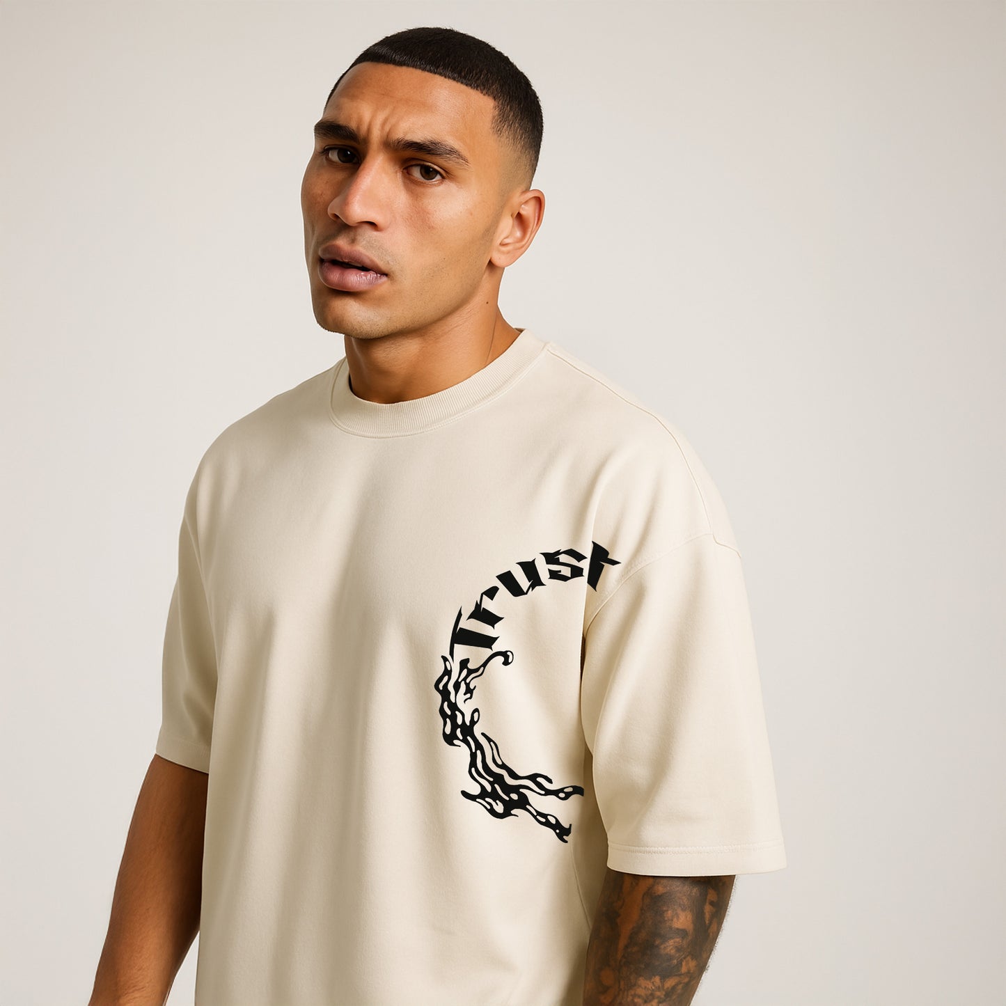 Hubris Oversized T-Shirt "Trust"