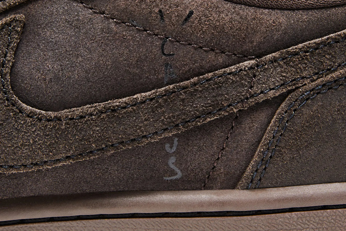 Travis Scott x Air Jordan 1 Retro Low OG SP 'Velvet Brown'