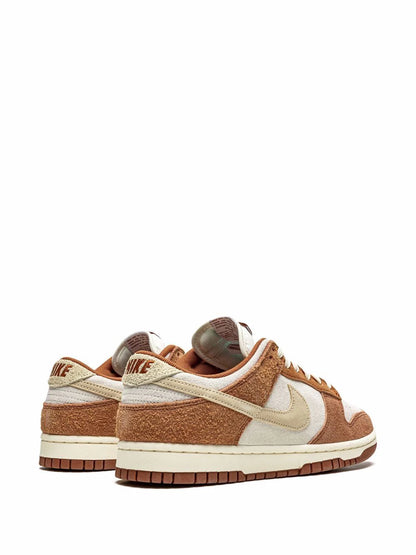 Nike Dunk Low Medium Curry