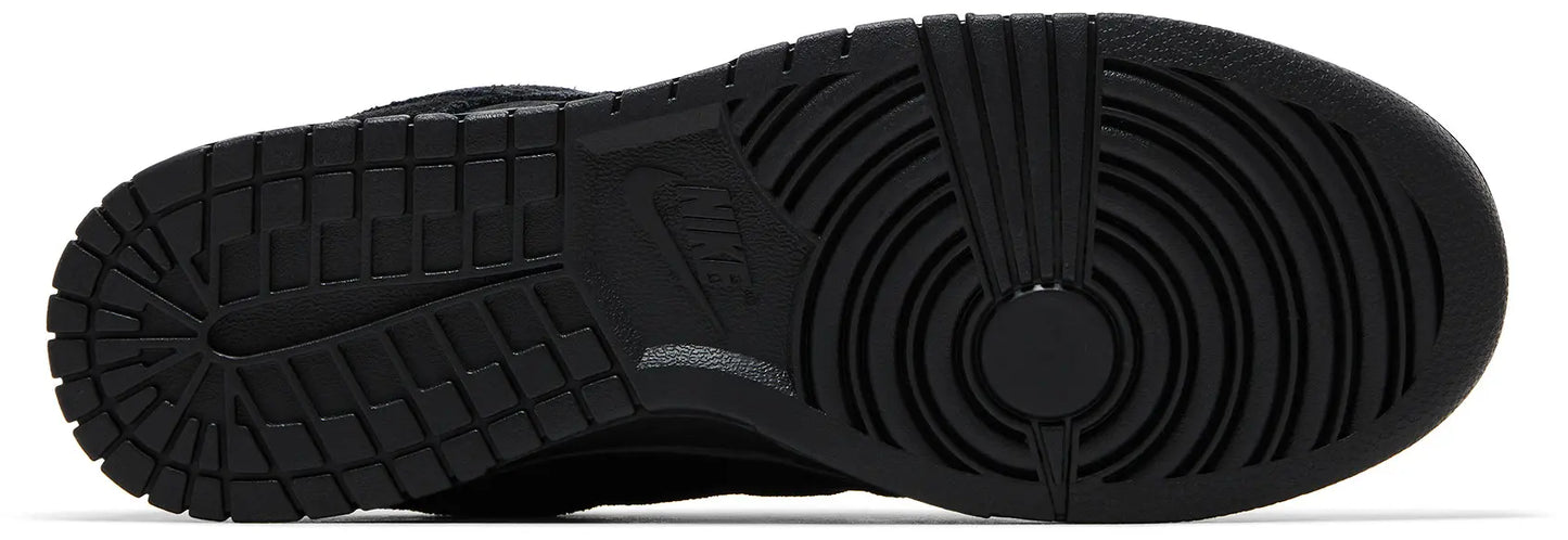 Nike Dunk Low SE 'Triple Black'