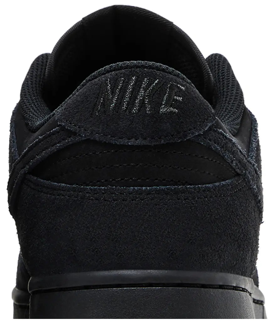 Nike Dunk Low SE 'Triple Black'