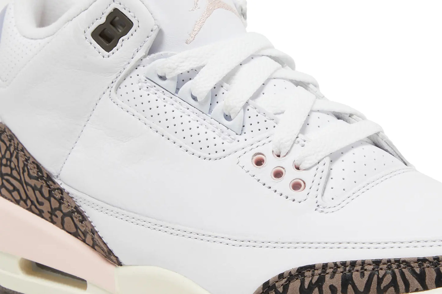 Jordan 3 Retro Neapolitan en marrón moca oscuro