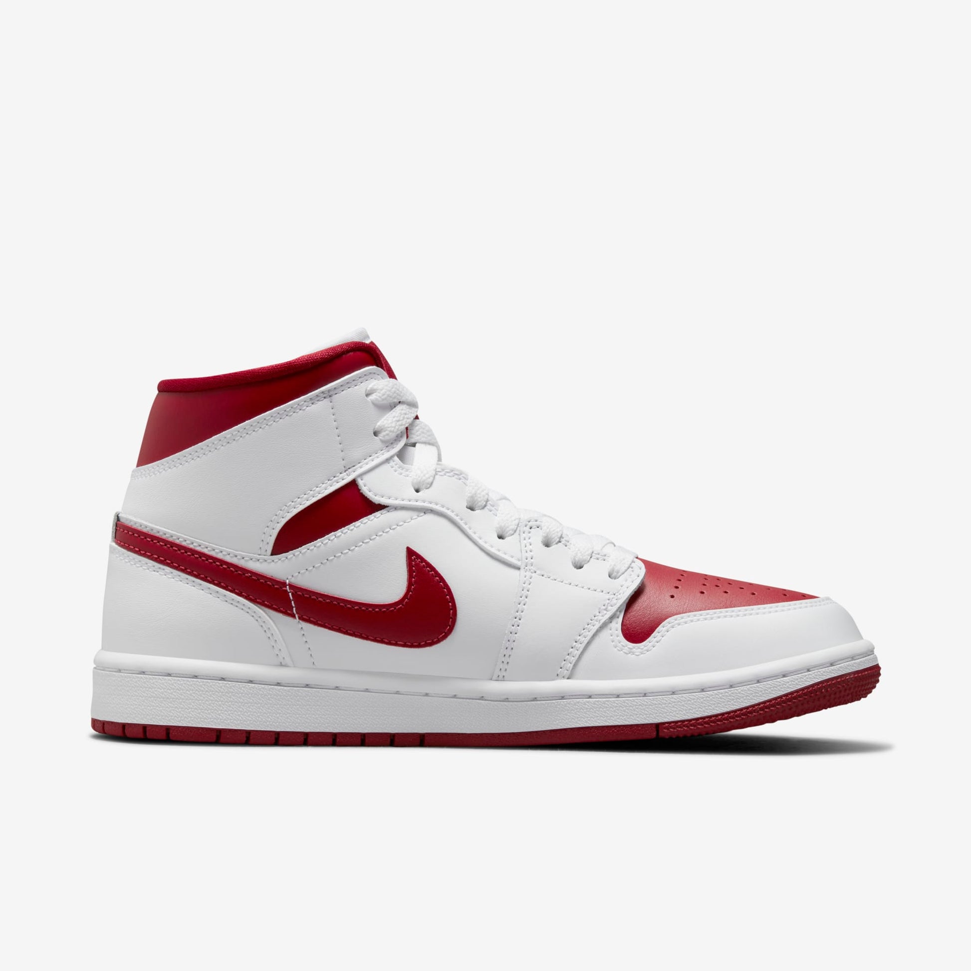 Air Jordan 1 Mid Reverse Bred Chicago