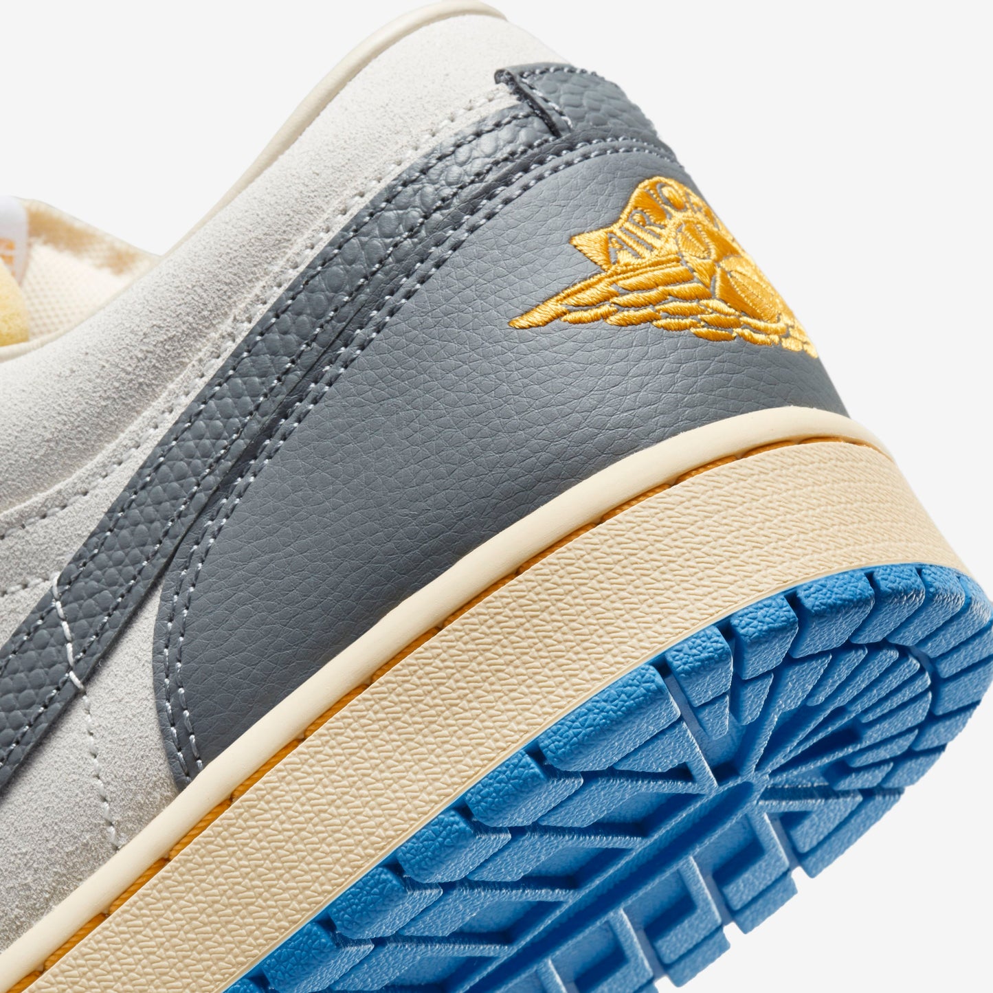 Air Jordan 1 Low “Vintage UNC”