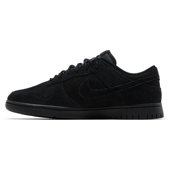 Nike Dunk Low SE 'Triple Black'