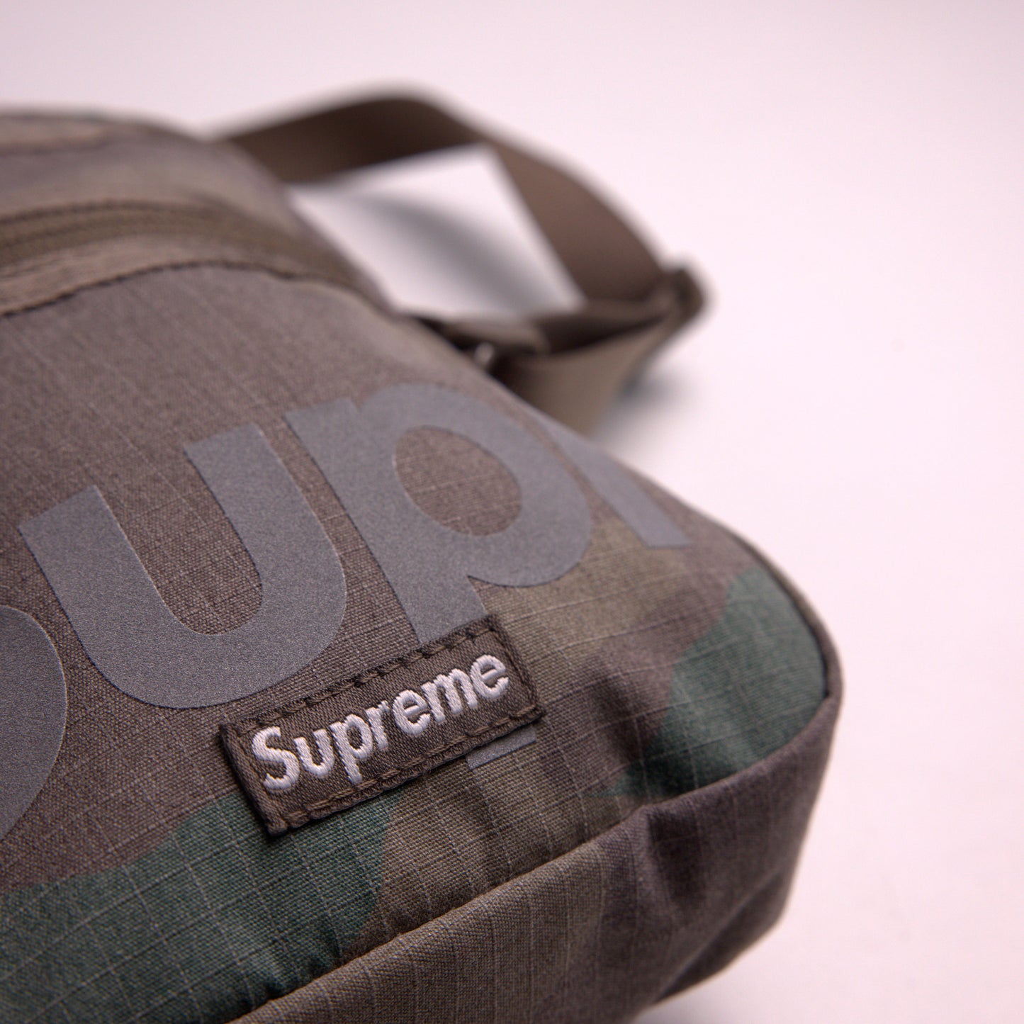 SUPREME Shoulder Bag Woodland Camo