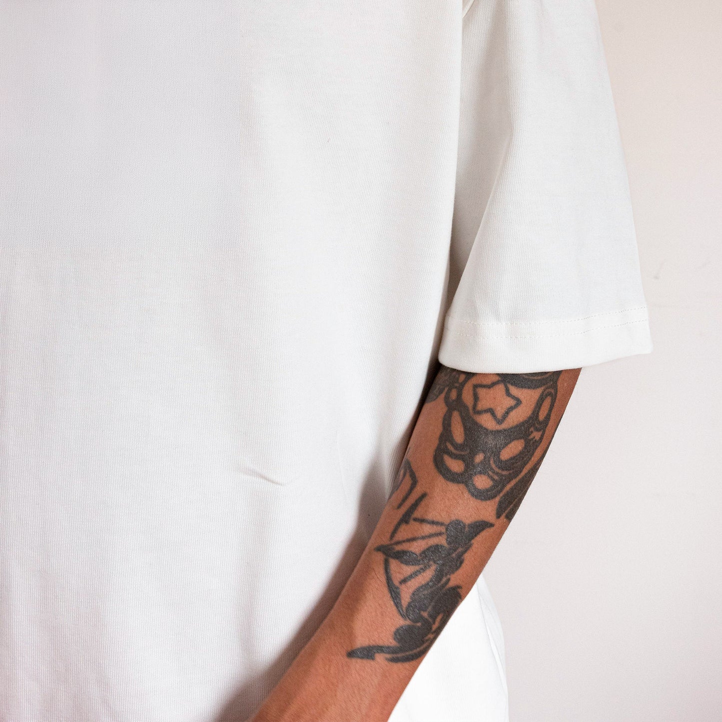 Delicate Balance Peace Graphic Heavyweight Oversize T-shirt