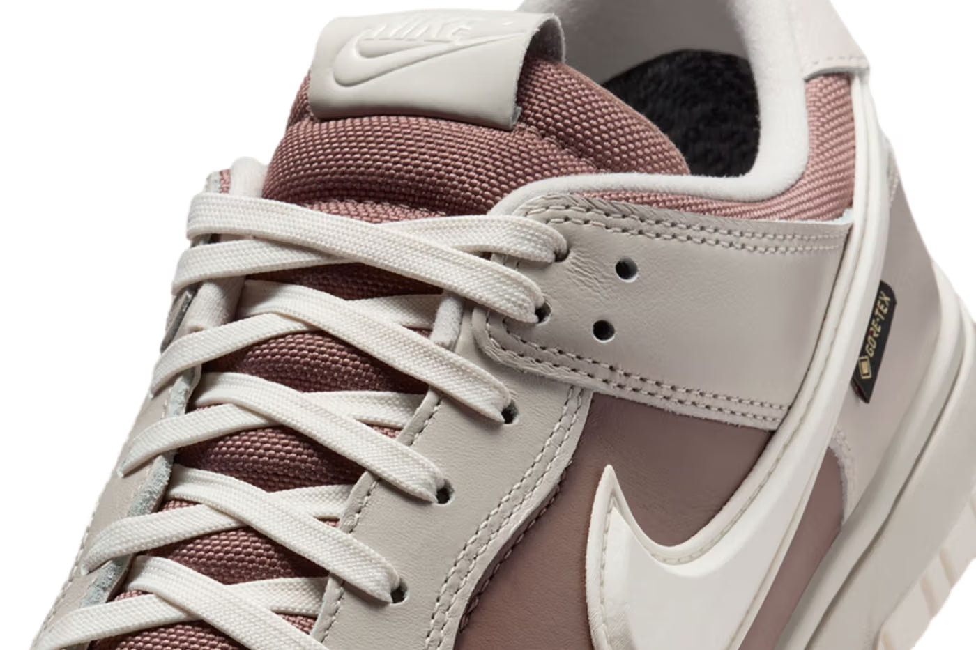 Nike Dunk Low GORE-TEX 'Light Bone Mink Brown Sail'