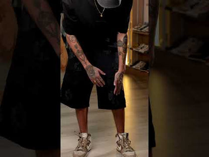 Denimtears Mono Wreath Cargo Short Black